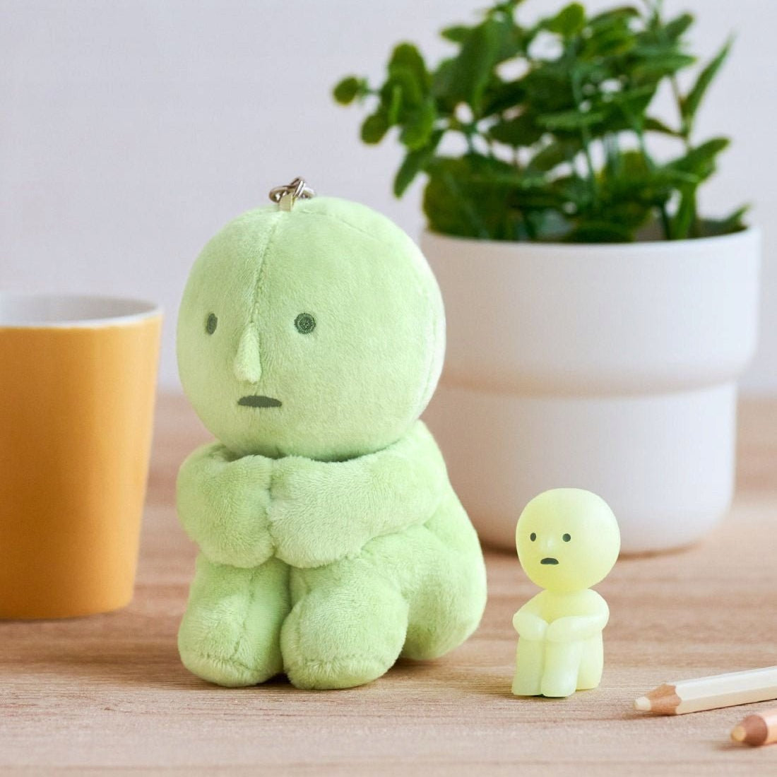 Smiski - SMISKI Plush Hugging | Plush Keychain - KICKOMI