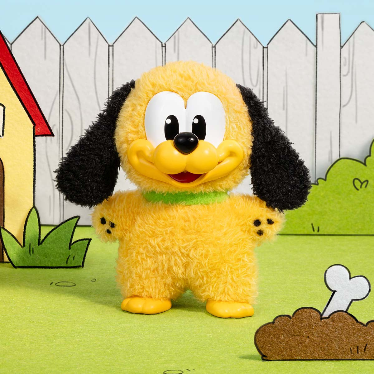 Disney Mickey Family Cute Together – Pluto
