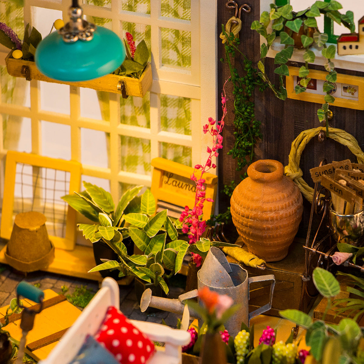 Rolife Miller’s Flower House