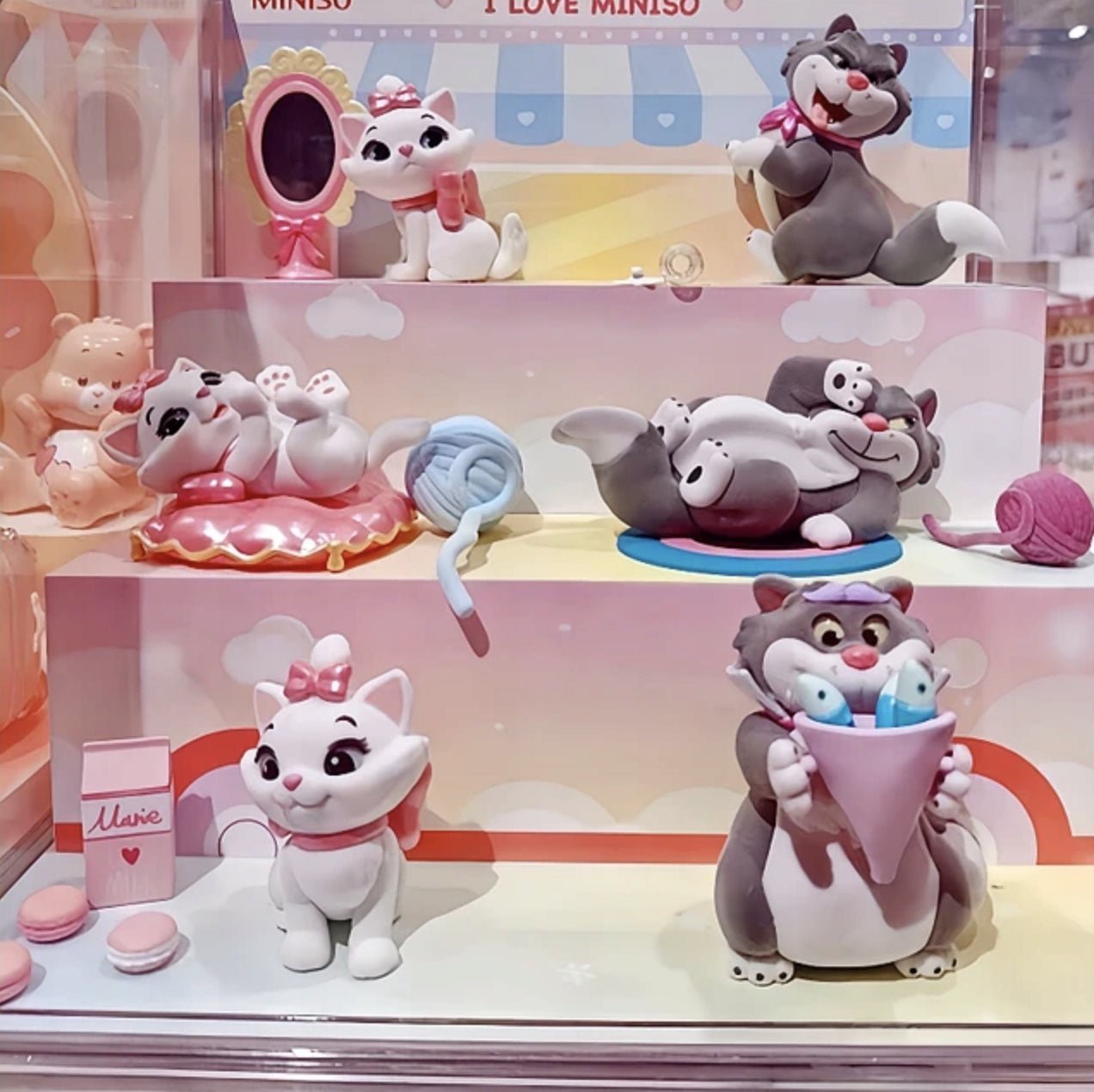 Disney - Disney Fluffy Cat Blind Box Cat | Blind Box Brelok - KICKOMI