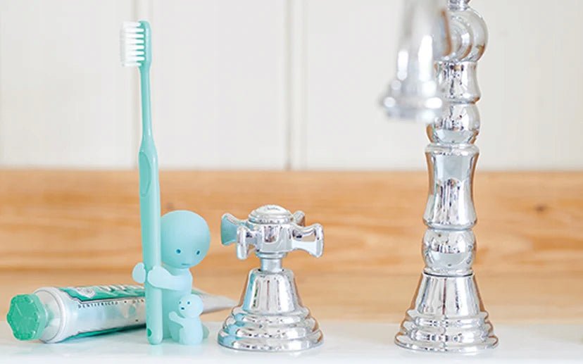 Dreams - SMISKI Toothbrush Stands (Hugging) - KICKOMI