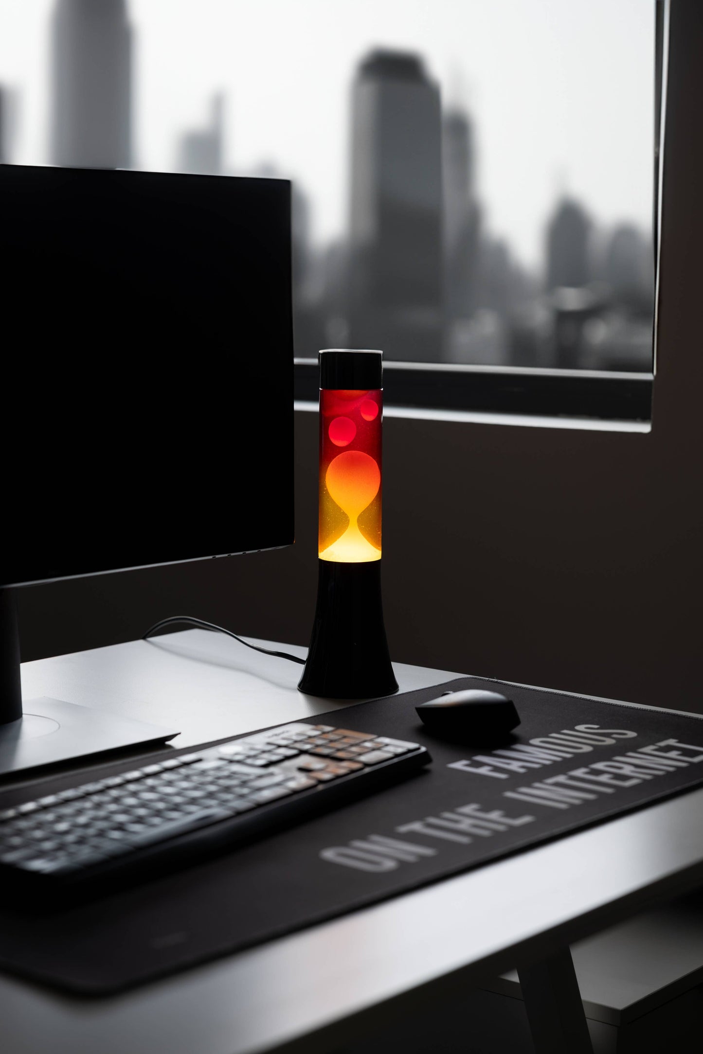 Fisura - Lampa Lava Mini Gradient - KICKOMI