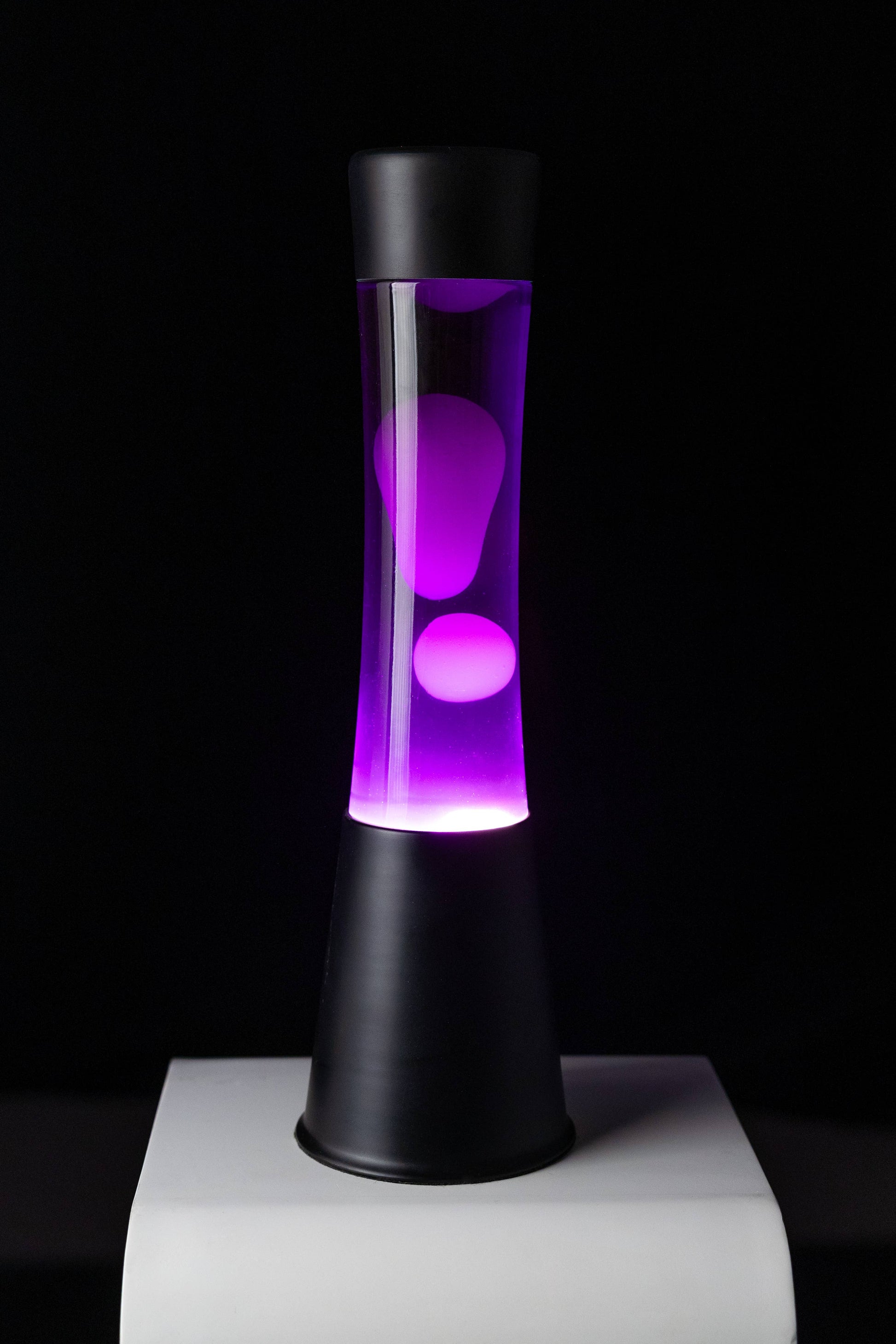 Fisura - Lampa Lava Very Peri Black Tower - KICKOMI