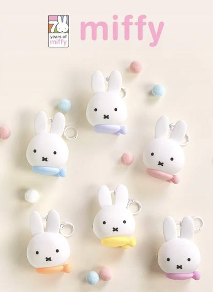 miffy - Miffy Silicone Earbuds Pouch Keychain | Blind Box Etui Brelok - KICKOMI