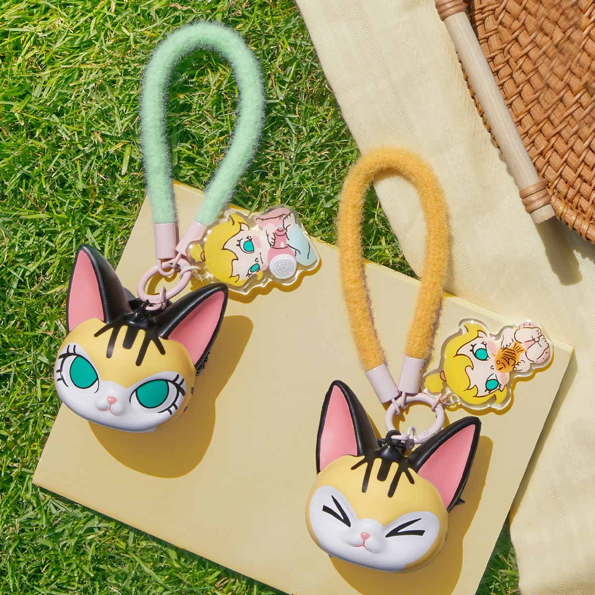 POP MART - Baby Molly & Baby Tabby Series Pinch - KICKOMI