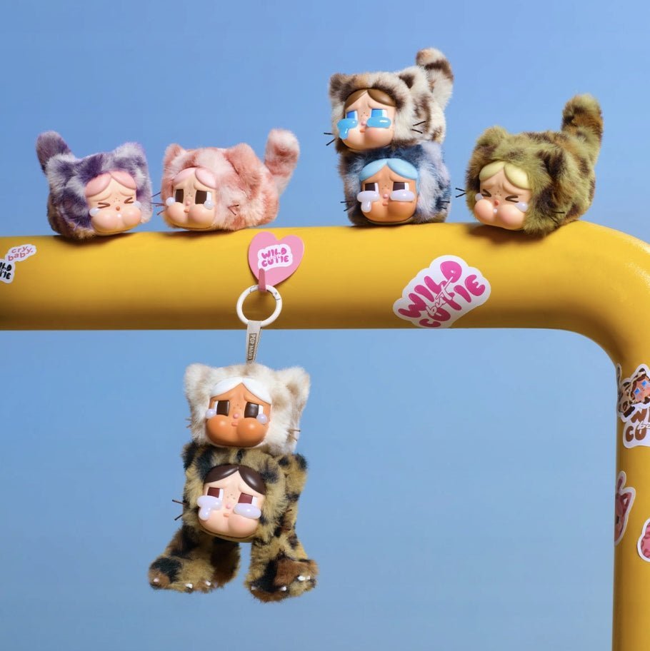 POP MART - CRYBABY Wild but Cutie Series Vinyl Plush Pendant (PINK CUTIE) | Blind Box Brelok - KICKOMI