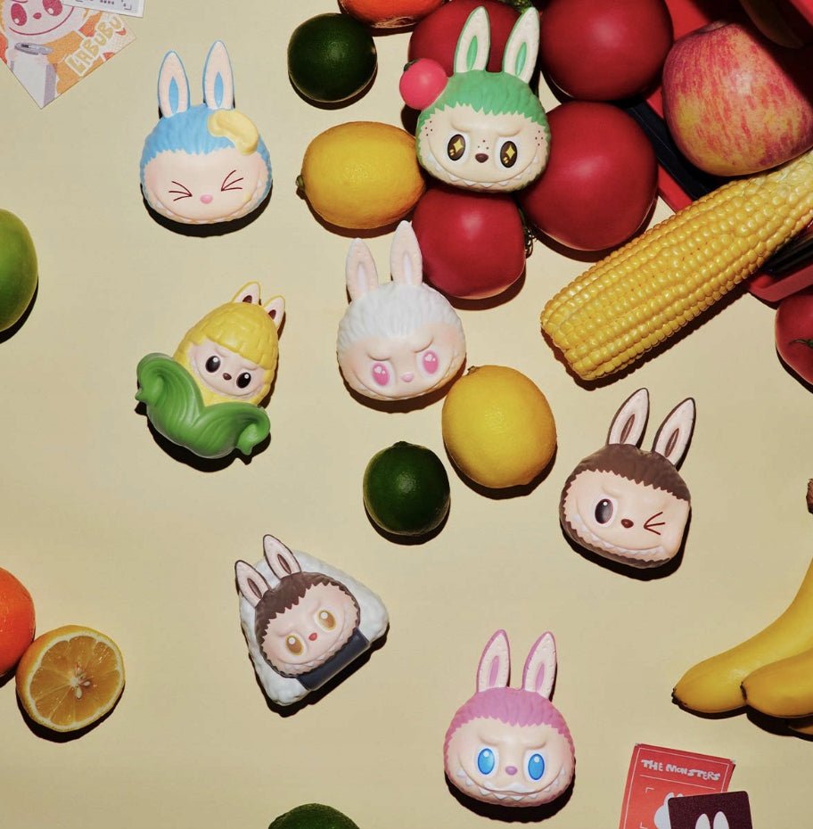 POP MART - Labubu THE MONSTERS Wacky Mart Series | Pinch Pendant Blind Box Brelok - KICKOMI