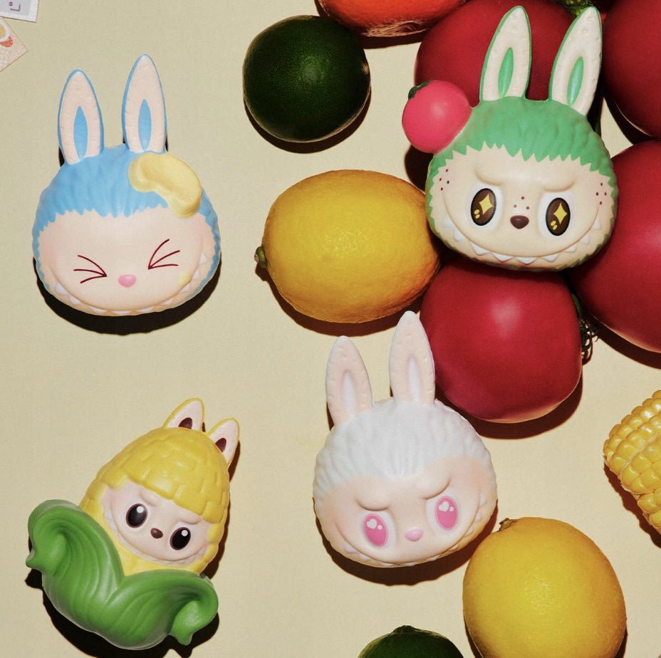 POP MART - Labubu THE MONSTERS Wacky Mart Series | Pinch Pendant Blind Box Brelok - KICKOMI