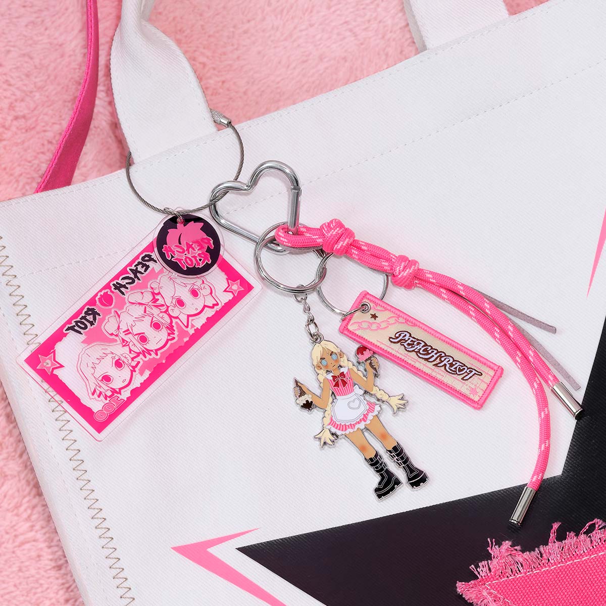 POP MART - Peach Riot Rush Hour Series Pendant - KICKOMI