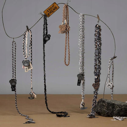 POP MART - Pop Mart Hirono Read Journal Series Phone Lanyard | Blind Box Smycz do telefonu - KICKOMI