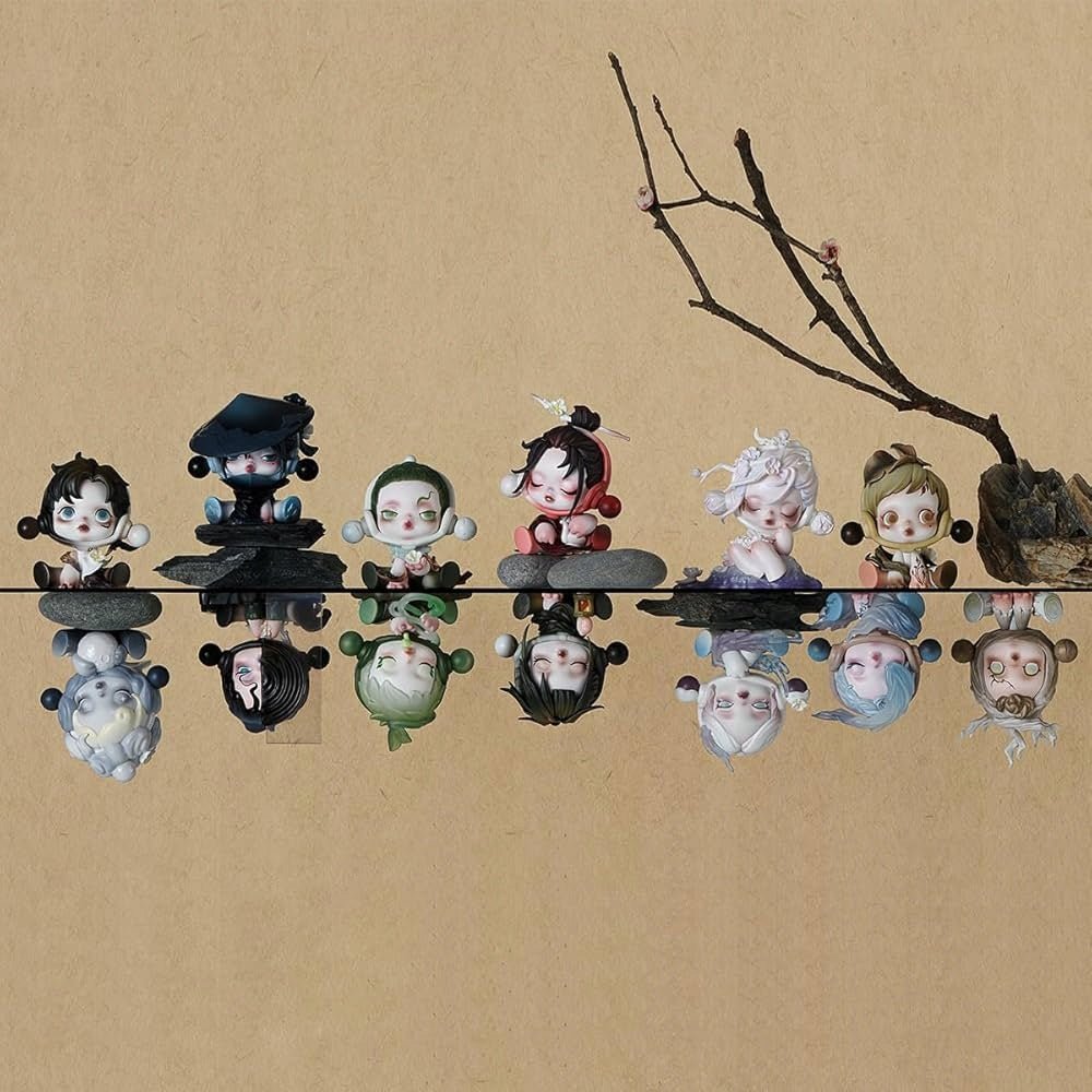 POP MART - SKULLPANDA The Ink Plum Blossom - KICKOMI