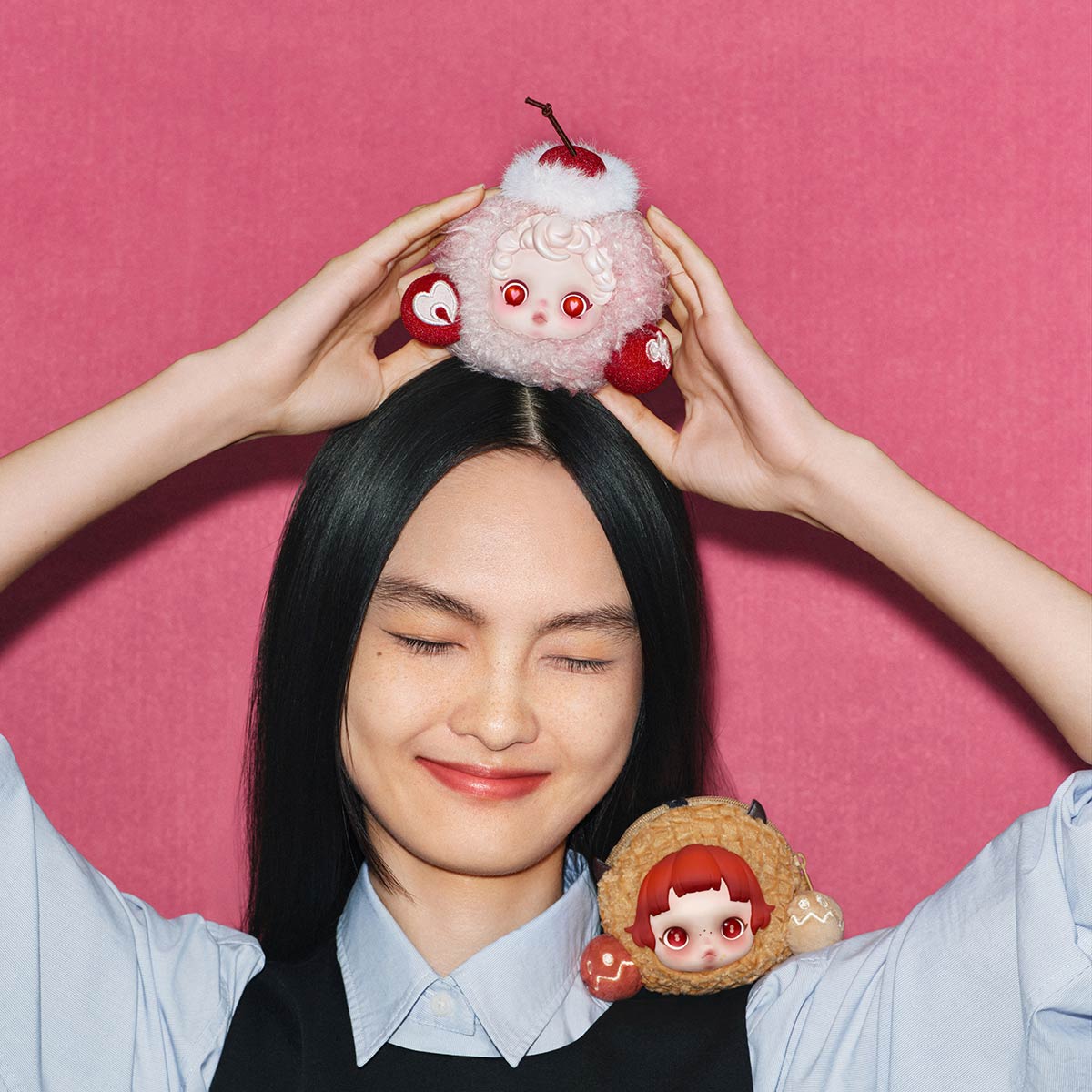 POP MART - SKULLPANDA You Found Me Earphone Case Moldy Muffin Bag - KICKOMI