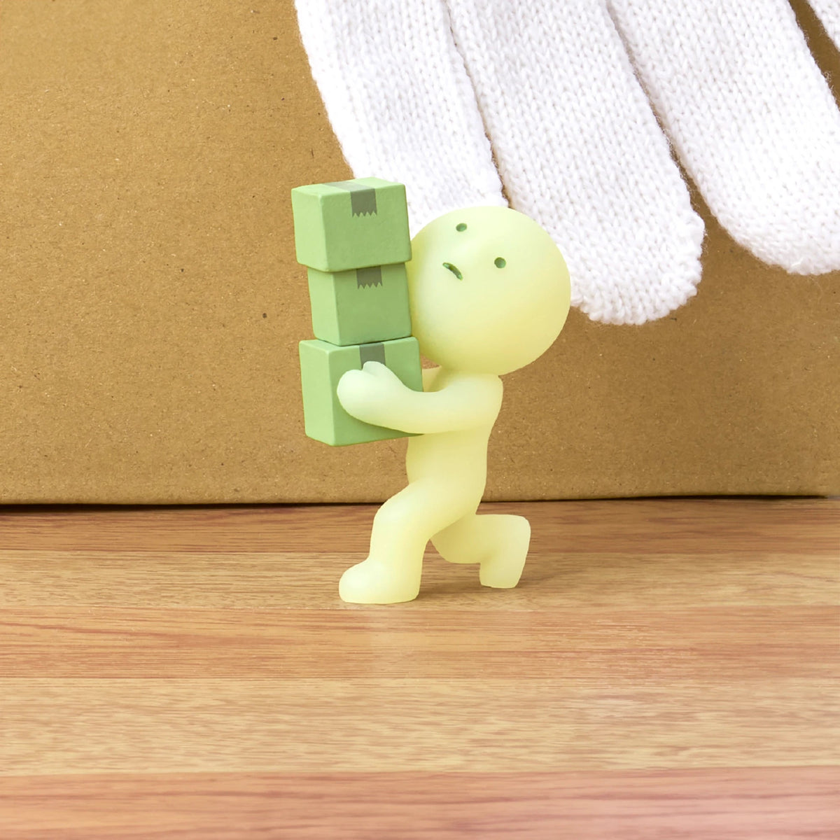 SMISKI Moving – Balancing Boxes
