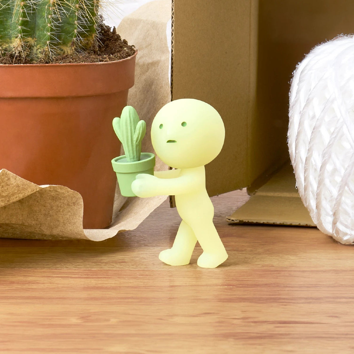 SMISKI Moving – Green Thumb Smiski