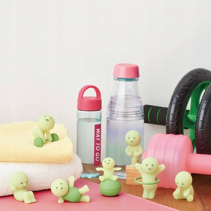 Smiski - SMISKI Exercising Series Glow in the dark | Blind Box Figurka Kolekcjonerka - KICKOMI