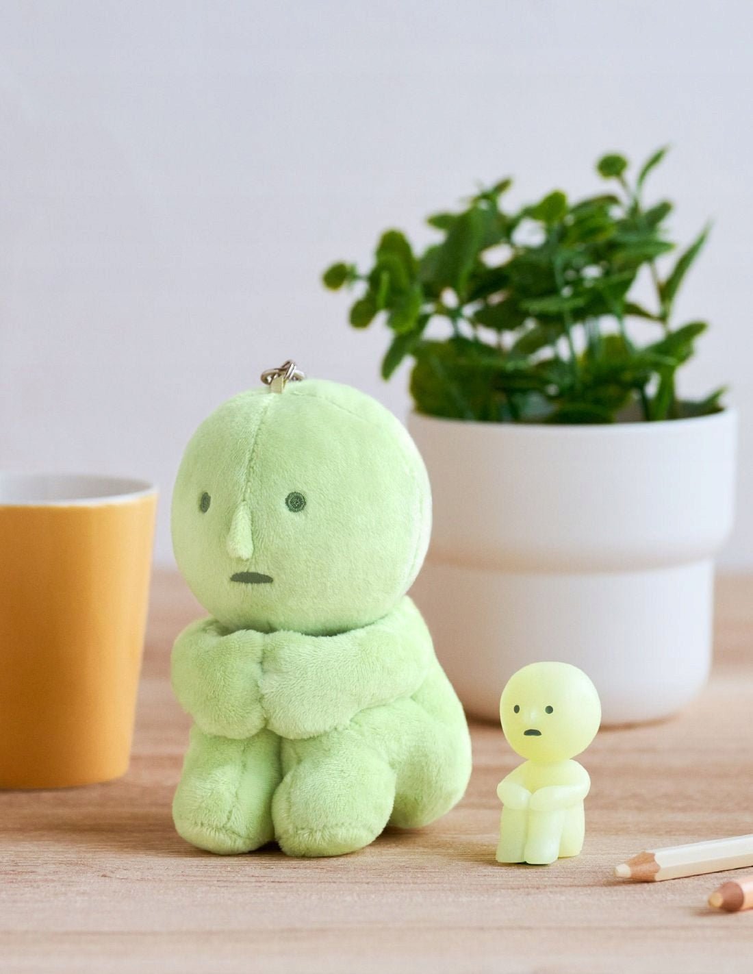 Smiski - SMISKI Plush Hugging | Brelok Maskotka - KICKOMI