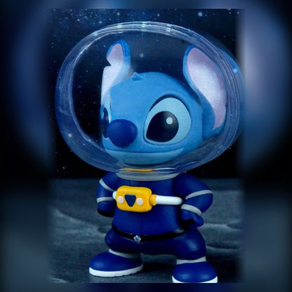 Stitch & Scrump Worlds Beyond Series 2 – Stitch w granatowym skafandrze
